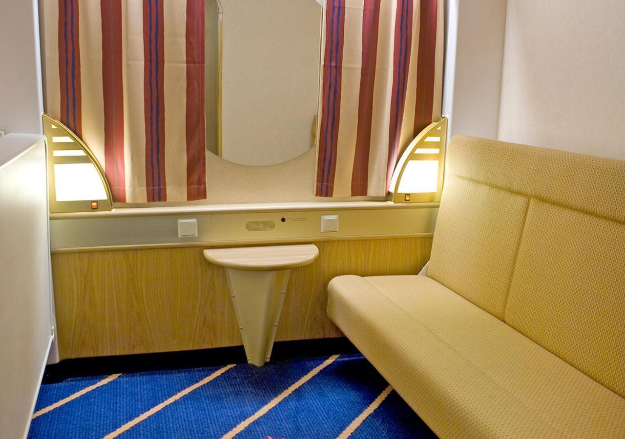 فندق Viking Line Ferry Viking Cinderella - 2-Night Cruise Stockholm-Helsinki-ستوكهولم الغرفة الصورة