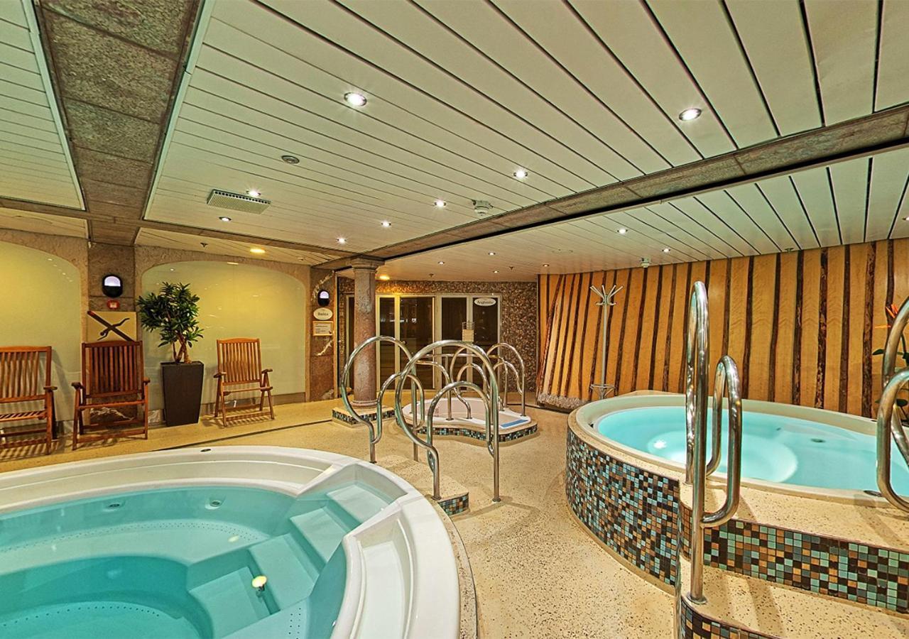 فندق Viking Line Ferry Viking Cinderella - 2-Night Cruise Stockholm-Helsinki-ستوكهولم المظهر الخارجي الصورة