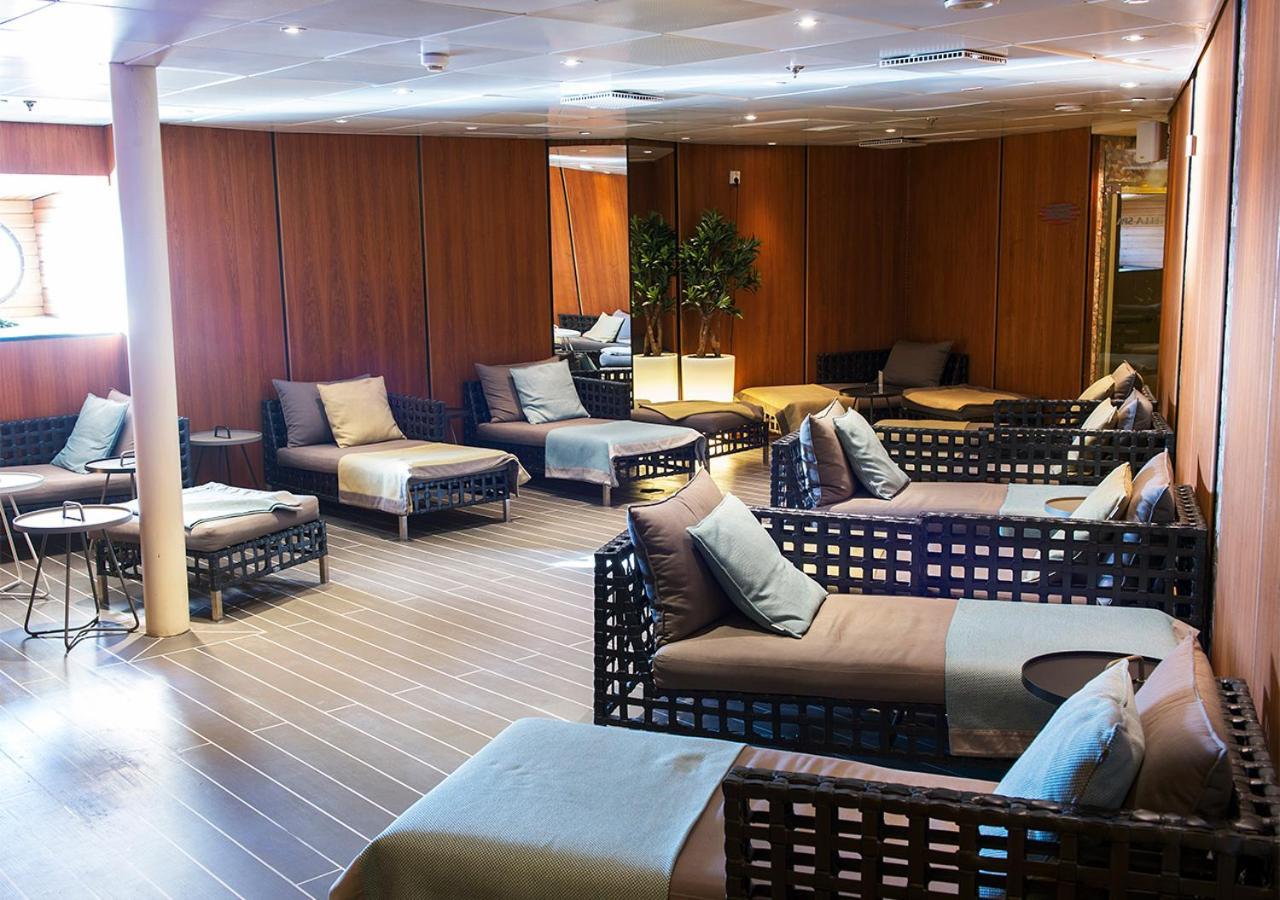 فندق Viking Line Ferry Viking Cinderella - 2-Night Cruise Stockholm-Helsinki-ستوكهولم المظهر الخارجي الصورة